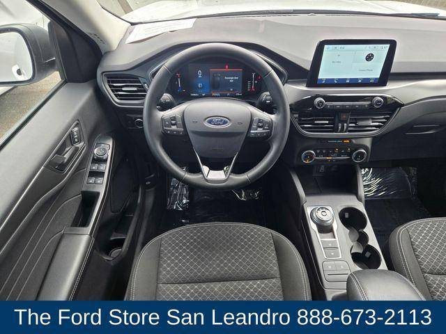 Photo of 2024 Oxford White Ford Escape