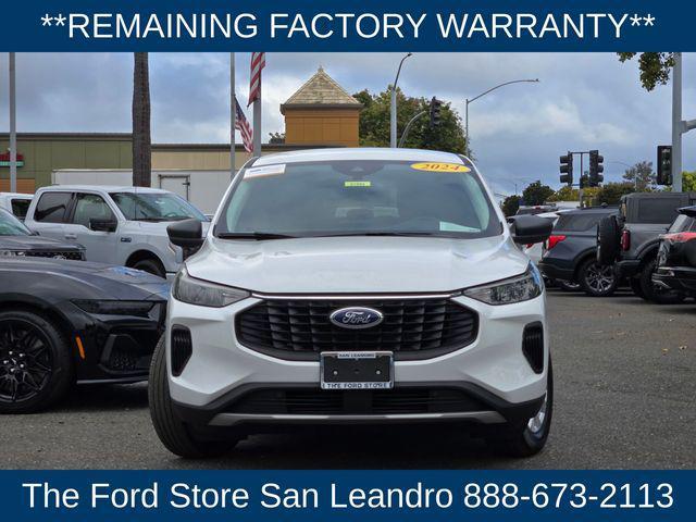 Photo of 2024 Oxford White Ford Escape