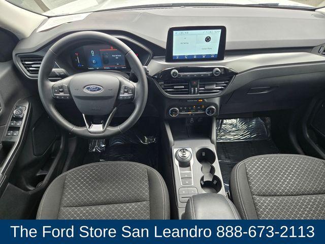 Photo of 2024 Oxford White Ford Escape