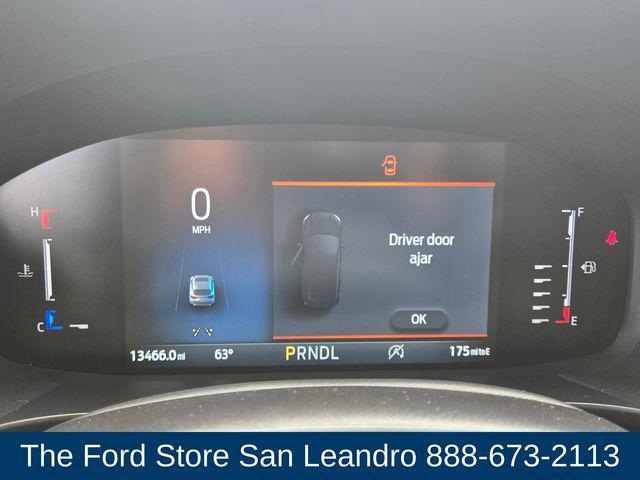 Photo of 2024 Oxford White Ford Escape