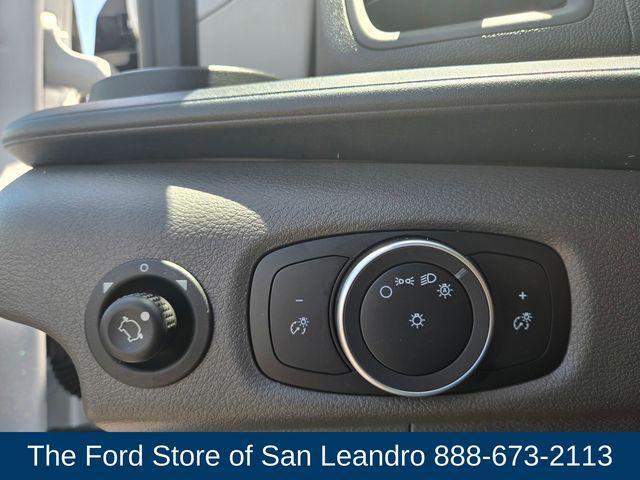 Photo of 2025 Oxford White Ford Transit-350