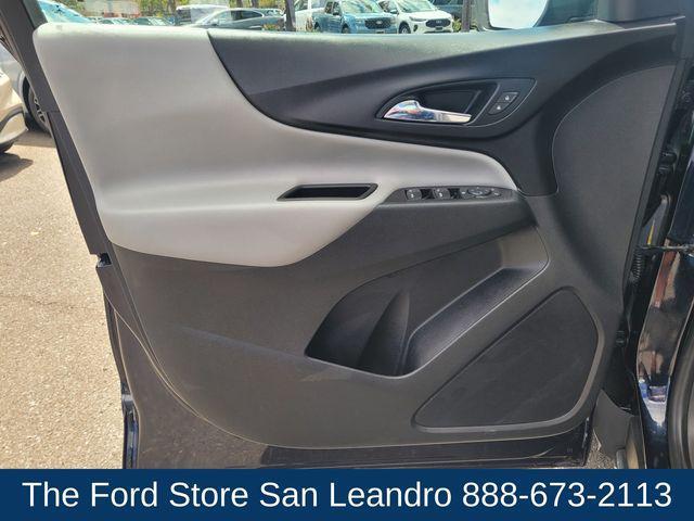 Photo of 2021 Midnight Blue Metallic Chevrolet Equinox