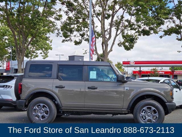 Photo of 2025 Gray Ford Bronco
