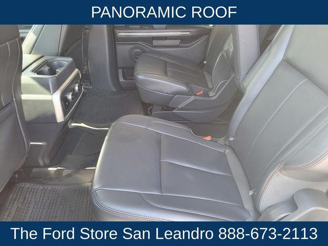 Photo of 2024 Star White Metallic Tri-Coat Ford Expedition
