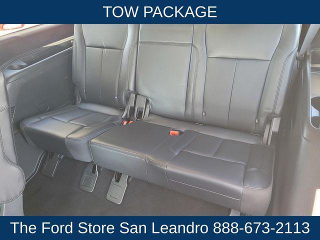 Photo of 2024 Star White Metallic Tri-Coat Ford Expedition