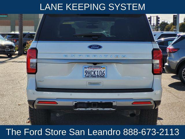 Photo of 2024 Star White Metallic Tri-Coat Ford Expedition