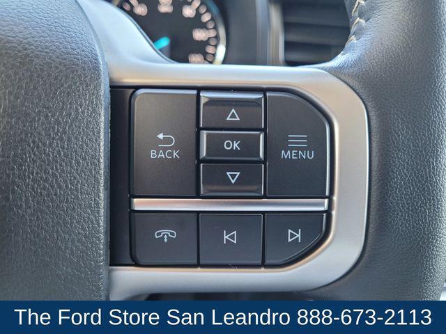Photo of 2024 Star White Metallic Tri-Coat Ford Expedition