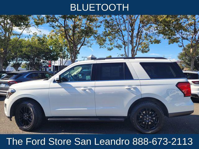 Photo of 2024 Star White Metallic Tri-Coat Ford Expedition