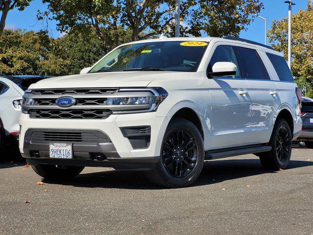 Photo of 2024 Star White Metallic Tri-Coat Ford Expedition