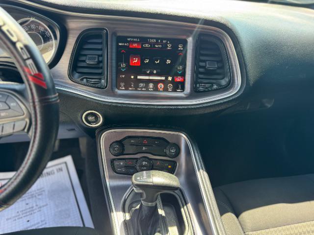 Photo of 2015 Billet Silver Metallic CC Dodge Challenger