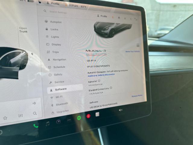 Photo of 2018 Grey Tesla Model 3