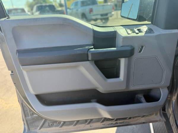 Photo of 2017 Magnetic Metallic Ford F-150