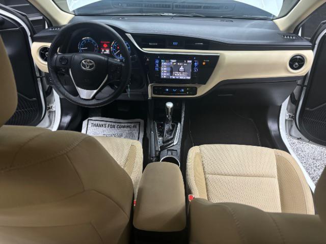 Photo of 2017 Blizzard Pearl Toyota Corolla