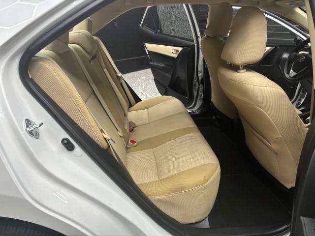 Photo of 2017 Blizzard Pearl Toyota Corolla