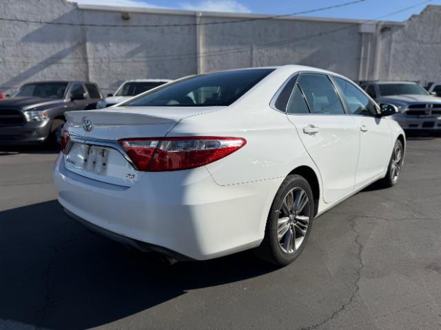 Photo of 2016 Blizzard Pearl Toyota Camry
