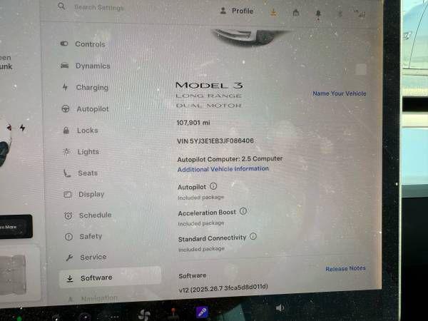 Photo of 2018 Pearl White Multi-Coat Tesla Model 3