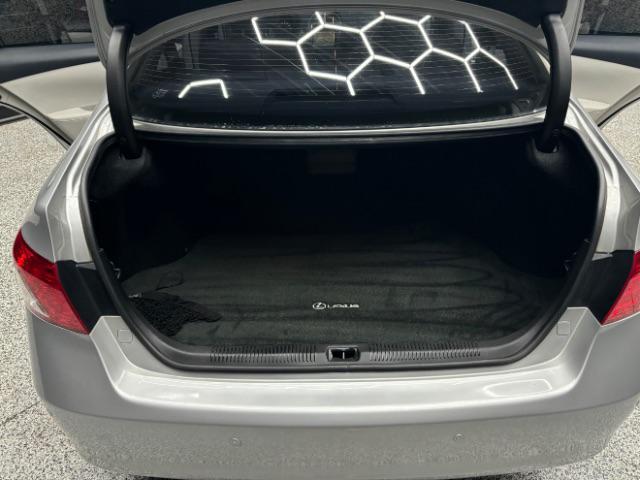 Photo of 2008 Moon Shell Mica Lexus ES 350