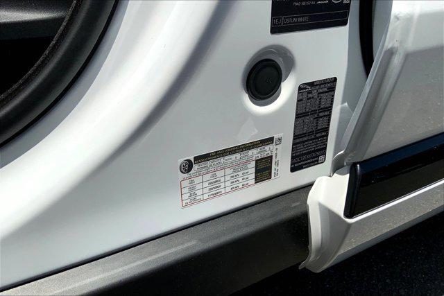 Photo of 2026 Ostuni Pearl White Premium Metallic Jaguar F-PACE