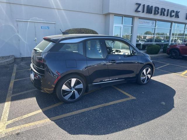 Photo of 2018 Imperial Blue Metallic BMW i3