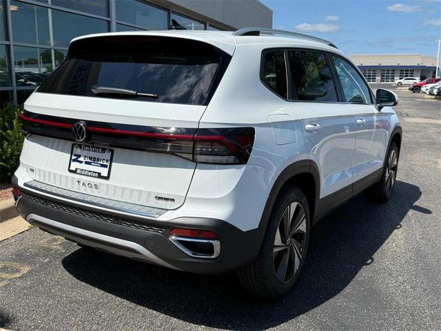Photo of 2025 Pure White Volkswagen Taos