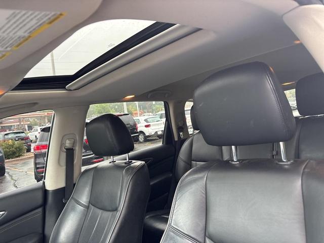 Photo of 2015 Black Obsidian INFINITI QX60