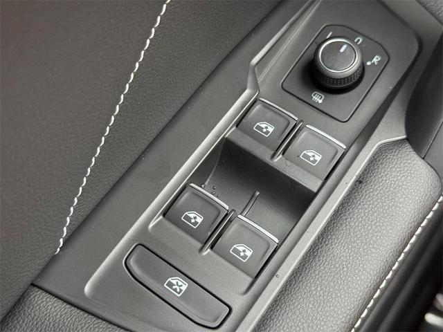 Photo of 2024 Platinum Gray Metallic Volkswagen Tiguan