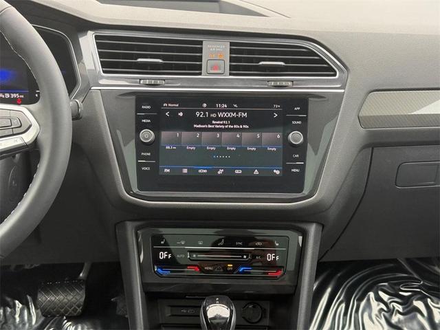 Photo of 2024 Platinum Gray Metallic Volkswagen Tiguan
