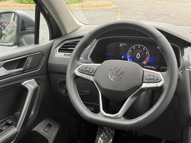 Photo of 2024 Platinum Gray Metallic Volkswagen Tiguan