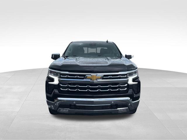 Photo of 2023 Black Chevrolet Silverado 1500