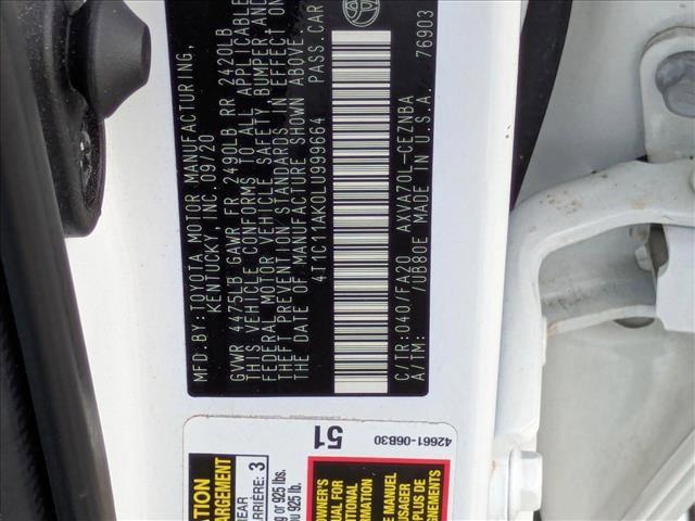 Photo of 2020 Super White Toyota Camry