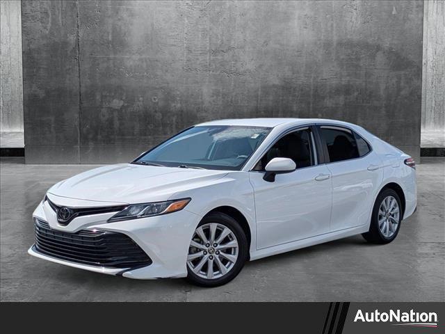 Photo of 2020 Super White Toyota Camry