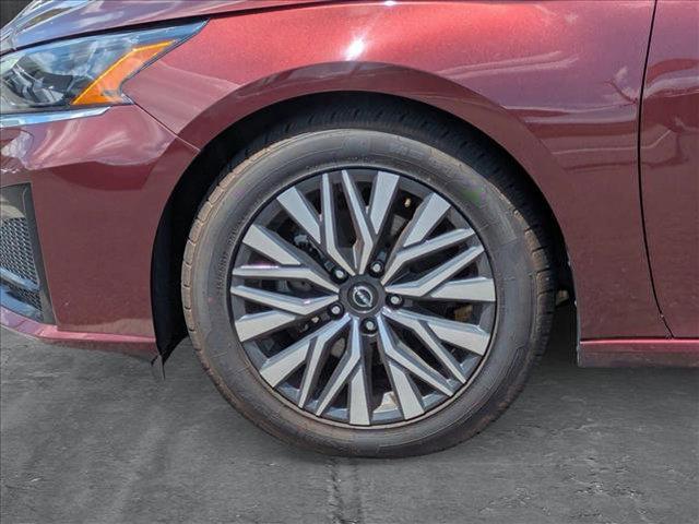 Photo of 2024 Garnet Pearl Metallic Nissan Altima