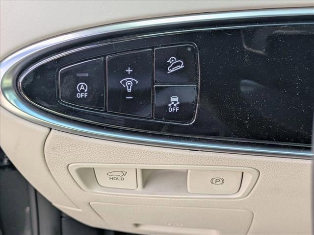 Photo of 2022 Himalayan Gray Genesis GV70