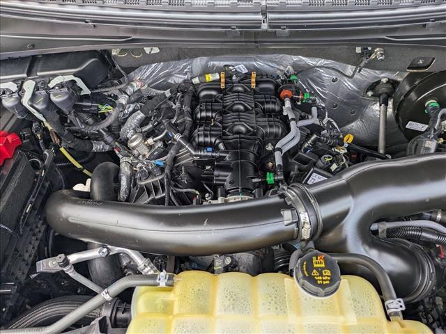 Photo of 2021 Magnetic Metallic Ford Expedition Max