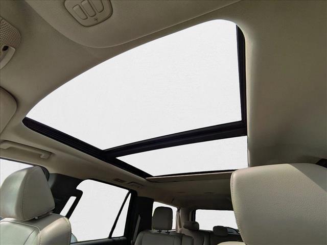 Photo of 2021 Magnetic Metallic Ford Expedition Max