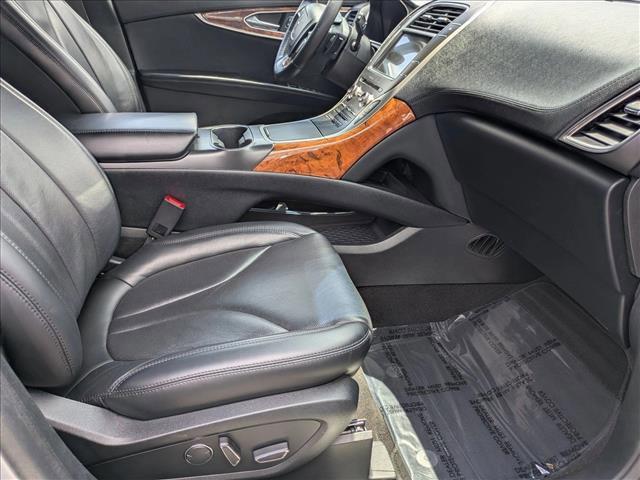 Photo of 2019 Ingot Silver Metallic Lincoln Nautilus