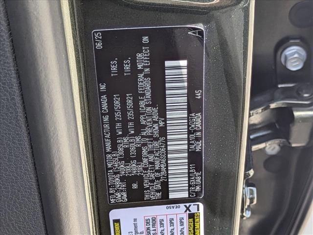 Photo of 2025 Nori Green Pearl Lexus RX 350