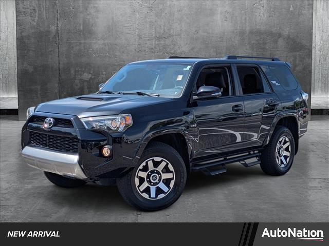 Photo of 2019 Midnight Black Metallic Toyota 4Runner