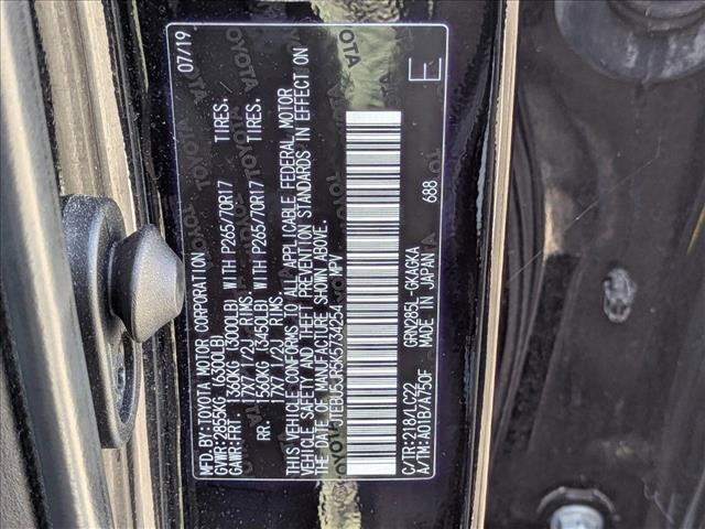 Photo of 2019 Midnight Black Metallic Toyota 4Runner