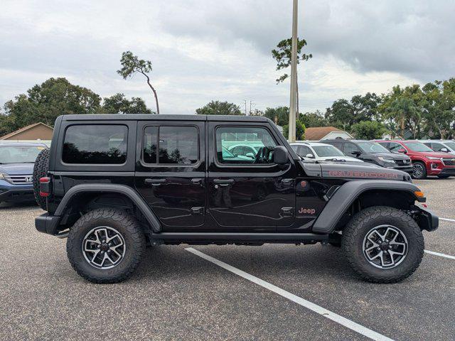 Photo of 2025 Black Clearcoat Jeep Wrangler