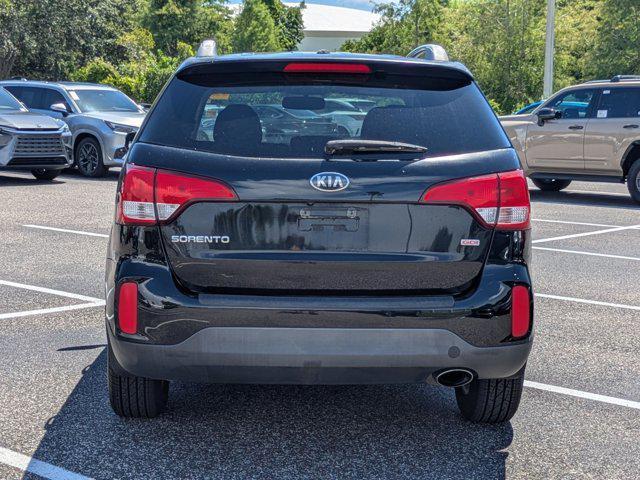 Photo of 2014 Ebony Black Kia Sorento