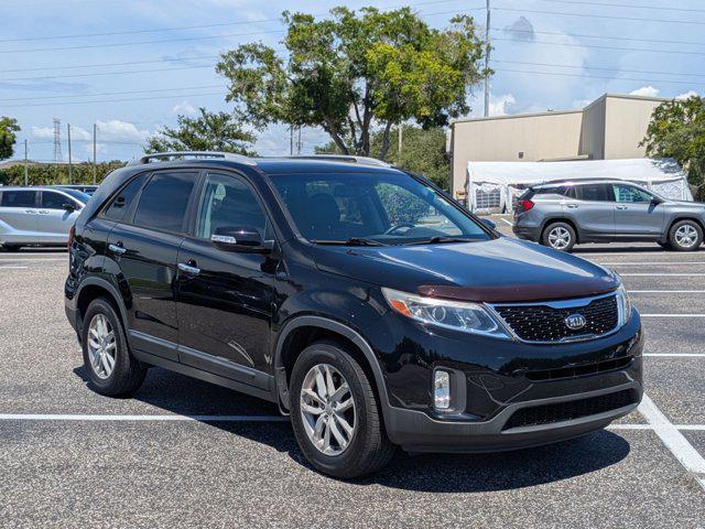Photo of 2014 Ebony Black Kia Sorento