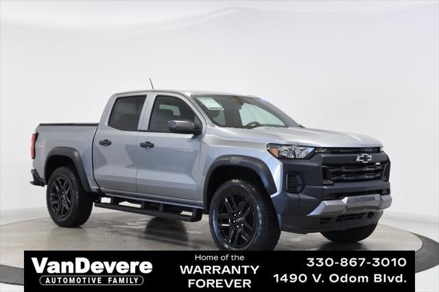 Photo of 2025 Sterling Gray Metallic Chevrolet Colorado