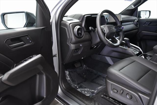 Photo of 2025 Sterling Gray Metallic Chevrolet Colorado