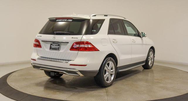 Photo of 2014 White Mercedes-Benz M-Class