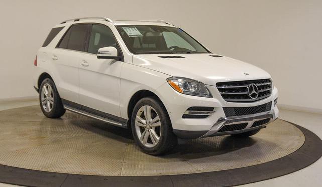 Photo of 2014 White Mercedes-Benz M-Class