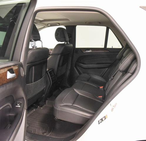 Photo of 2014 White Mercedes-Benz M-Class