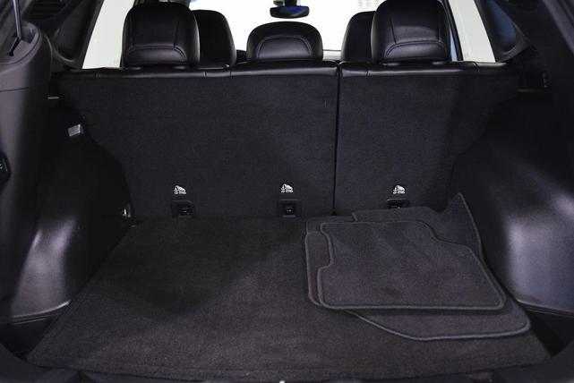 Photo of 2023 Bright White Clearcoat Jeep Compass