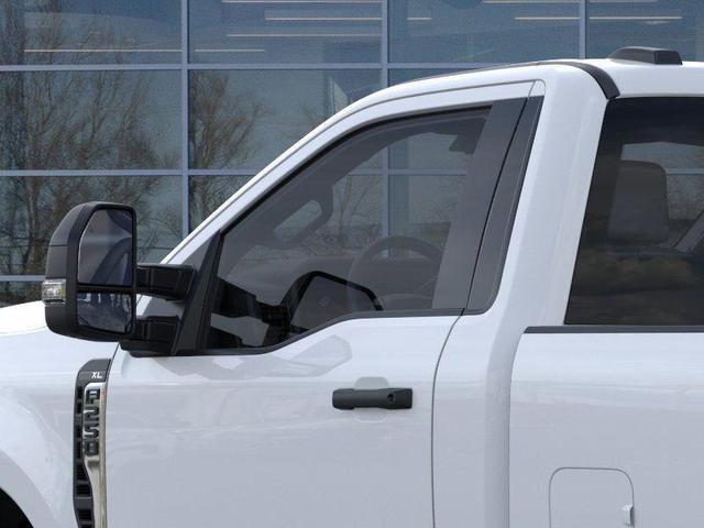 Photo of 2025 Oxford White Ford F-250