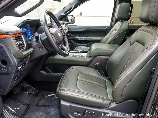 Photo of 2022 Dark Matter Metallic Ford Expedition